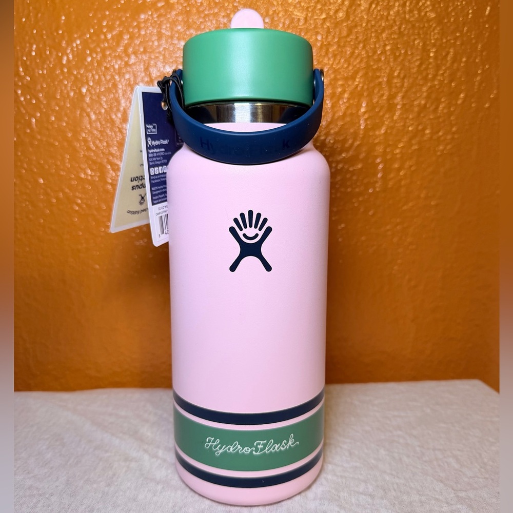 Hydro Flask 32 oz. Wide Mouth Bottle with Flex Straw Cap